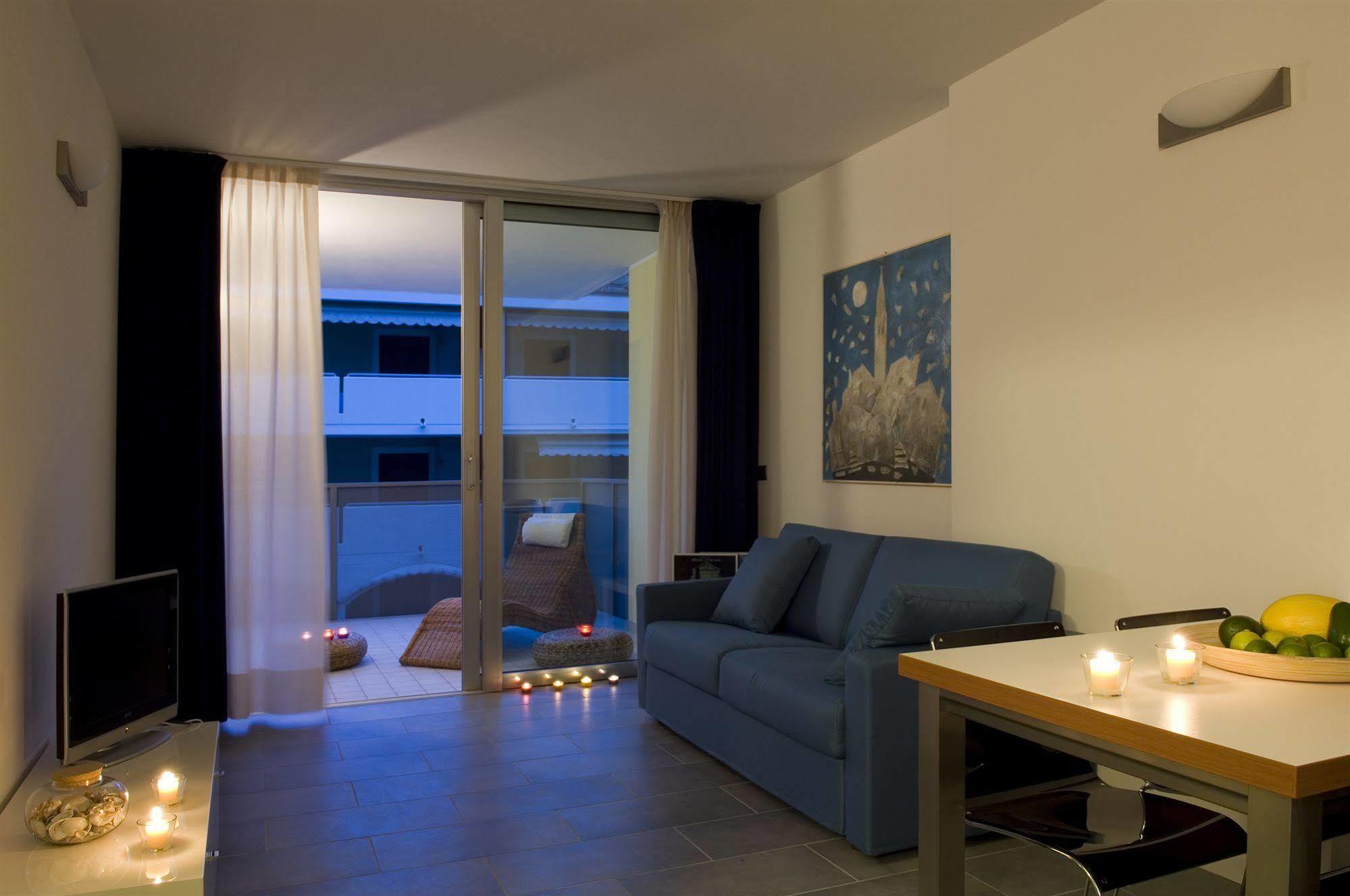 Hungaria Aparthotel 2*